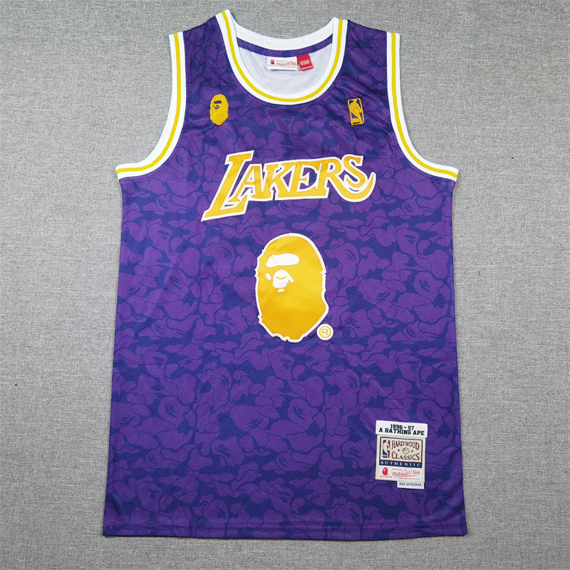 BAPE x Los Angeles Lakers #93 Mitchell & Ness Hardwood Classics Jersey – Purple Camo