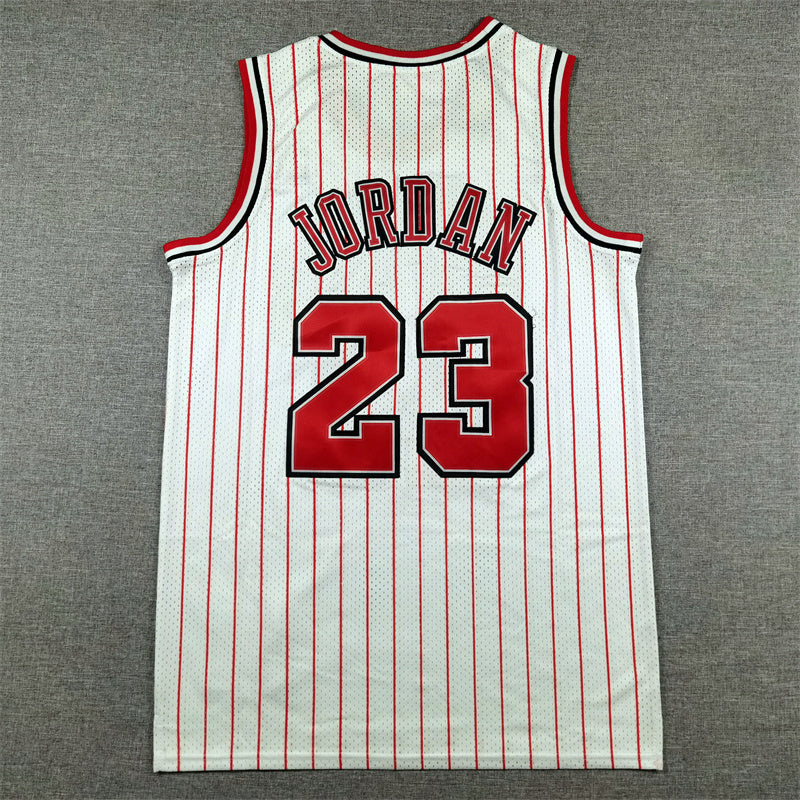 Michael Jordan #23 Chicago Bulls Mitchell & Ness Hardwood Classics Jersey – White Pinstripe